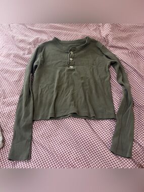 Brandy Melville Henley top